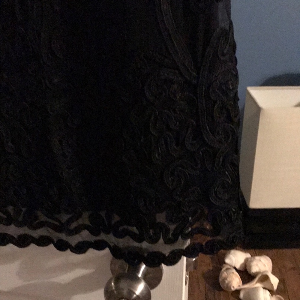 Dress - Picture 3 of 8